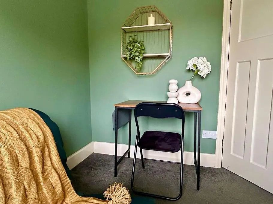 Holiday home Lemon Drop Lodge Wyndale Living Parking Bham Nec Birmingham United Kingdom